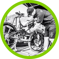 Andrew Setchfield mountain bike servicing